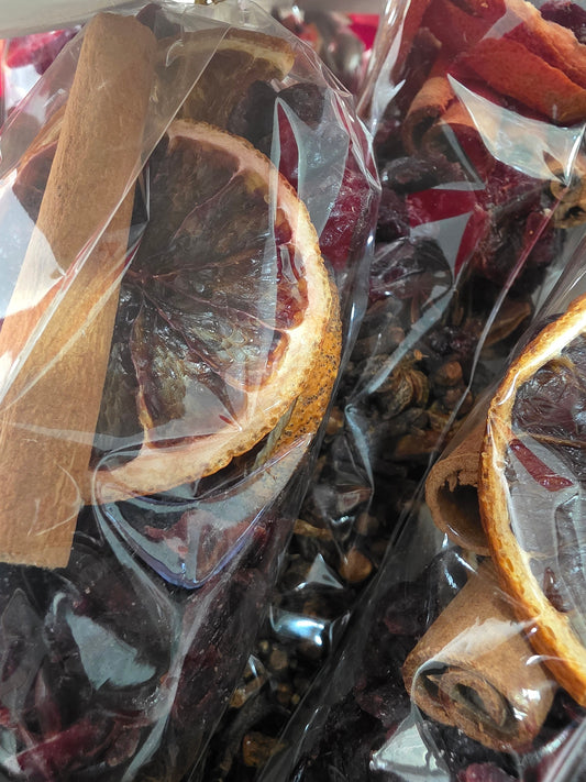 Simmer Pot Blend – Oma's Cran-Pourri | Natural Home Fragrance
